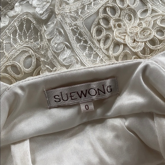 ADORABLE WHITE DRESS - Picture 4 of 6